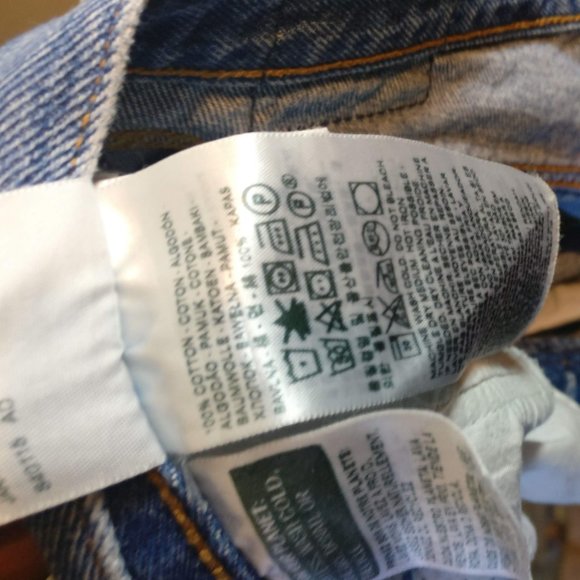 Levi's 501 Wedgie Straight Button Fly HighRise Blue Jean- PARTNER IN CRIME 28w - Picture 13 of 13